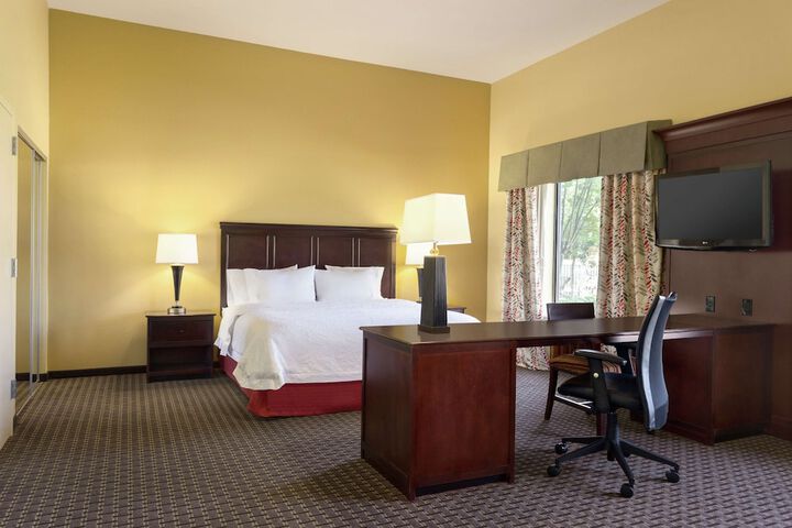 Room 11 of 36