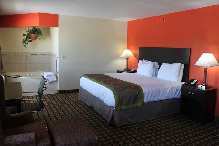Room 32 of 58