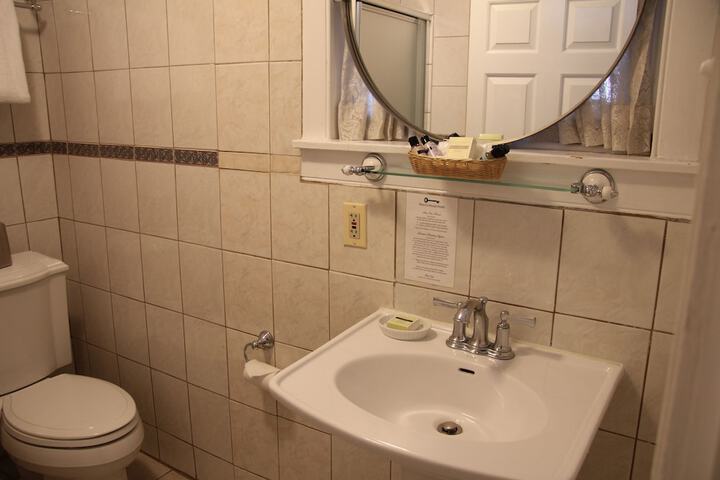 Room 79 of 235