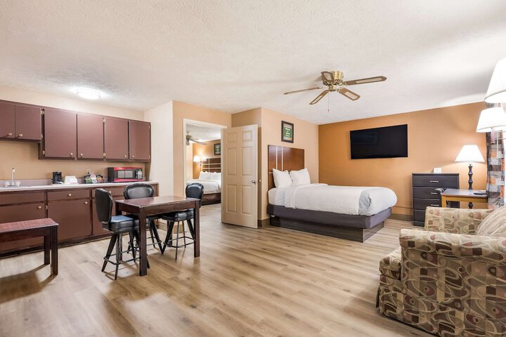 Room 26 of 41