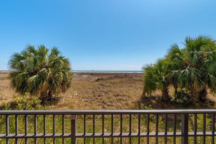 Calm Seas - Holiday Isle #119 - Tremendous Views a Beautiful Gulf Front Pool, A Heated Indoor Pool, Jacuzzi, Steam Room, & Gulf View Fitness Center. 2 Bedroom Condo by RedAwning