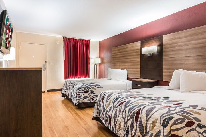 Room 14 of 28