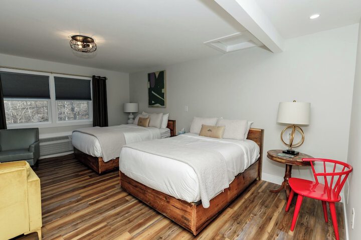 Room 16 of 80