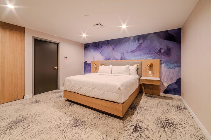 Room 51 of 70