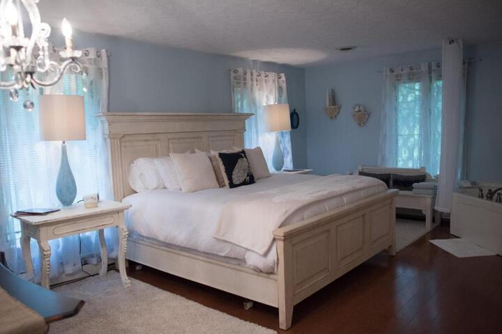 The Inn at White Oak