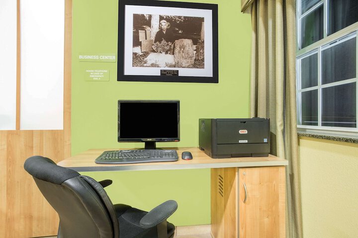 Business Center 16 of 16