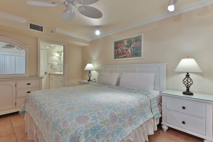 Tortuga Inn Beach Resort