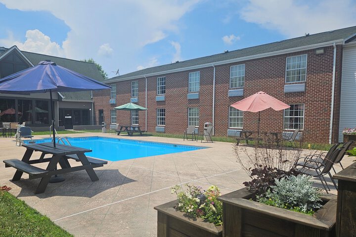 Quality Inn Dublin I-81