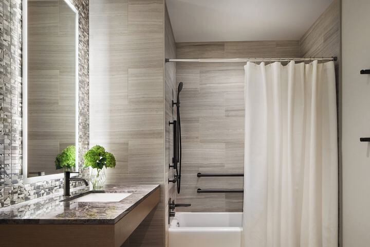 InterContinental Seattle Bellevue by IHG