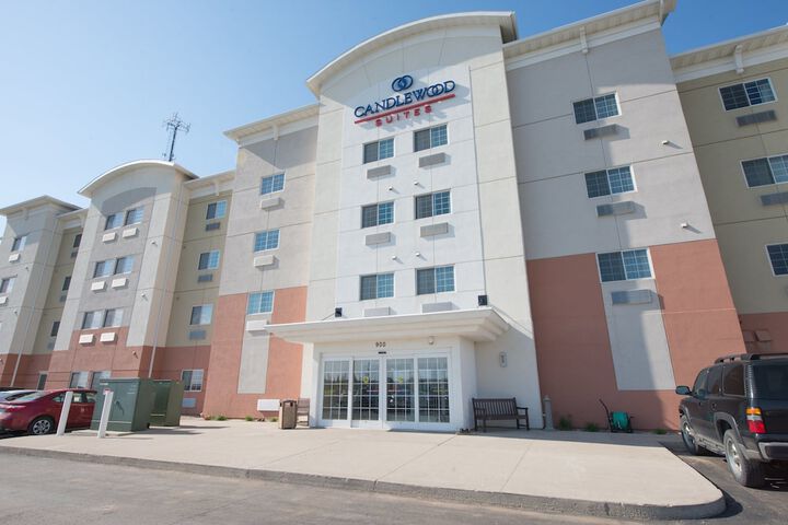 Hotel 7 of 48