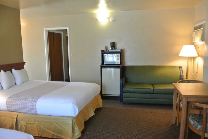 Vino Inn & Suites