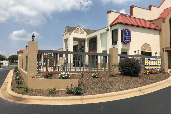 Hotel 6 of 25