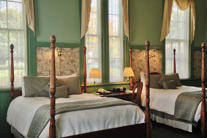 Room 65 of 105