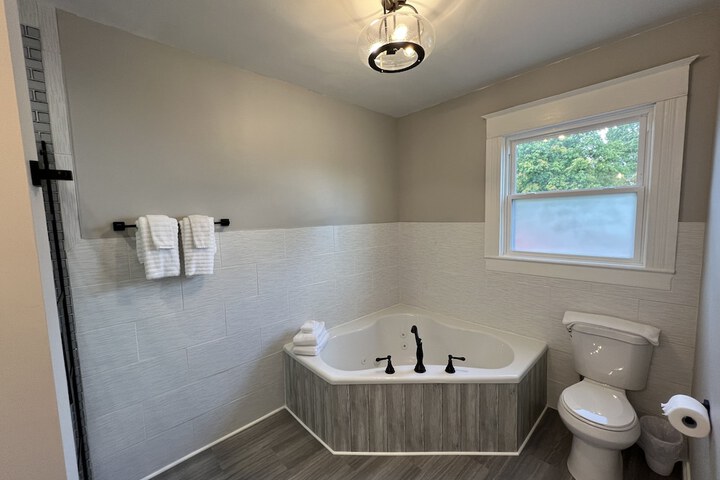 Room 8 of 25