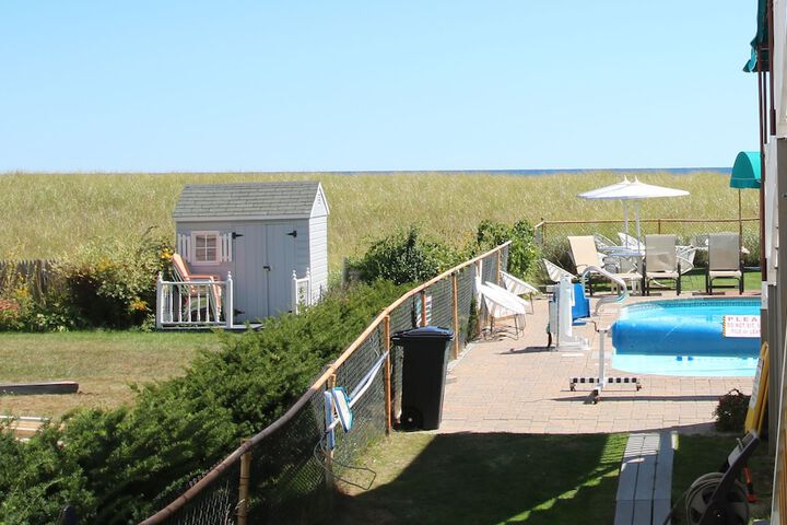 Sea Cliff House Motel