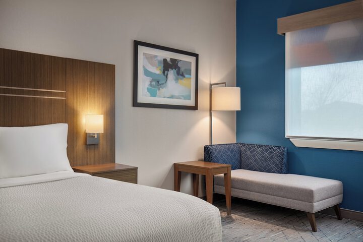 Holiday Inn Express & Suites-Dripping Springs - Austin Area by IHG