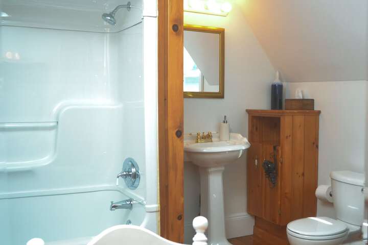 Room 14 of 28