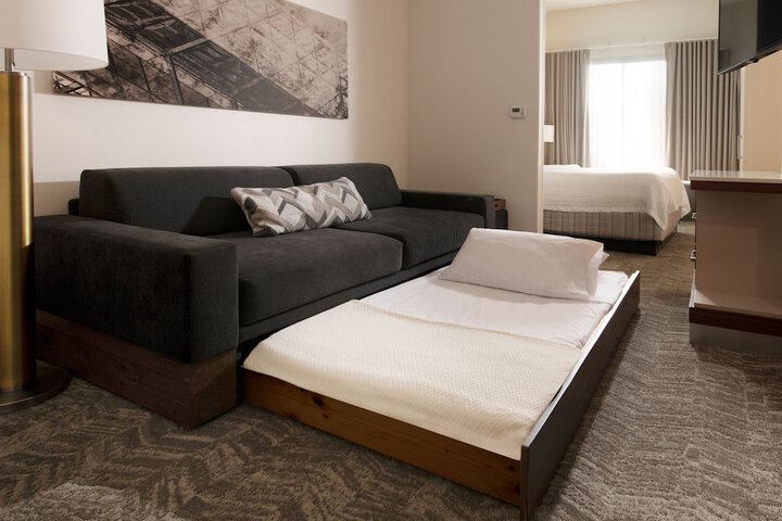 Room 16 of 31