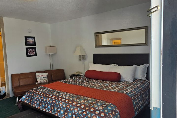 Room 22 of 46