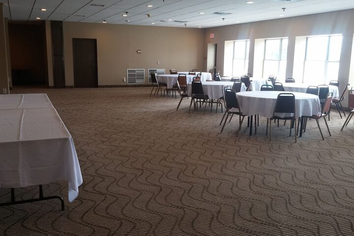 Ballroom/Hall 52 of 60