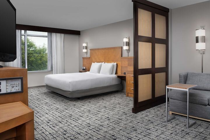 Hyatt Place Houston / Sugar Land