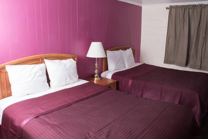 Room 7 of 33