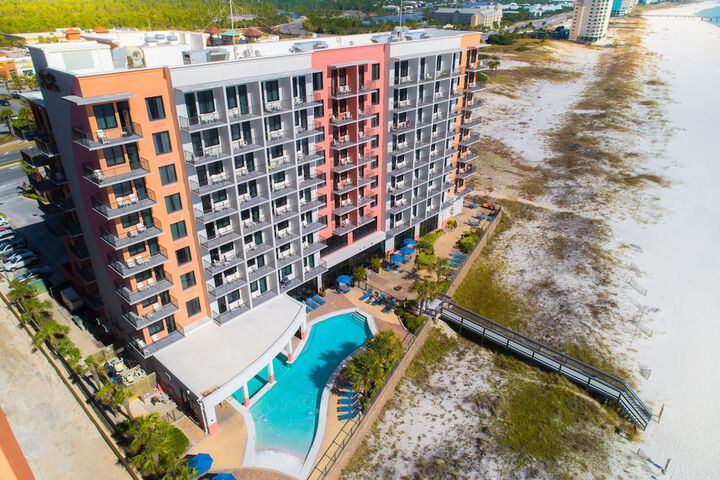 Hampton Inn & Suites Orange Beach / Gulf Front