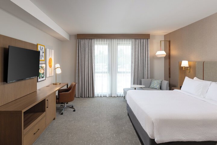 Room 56 of 102