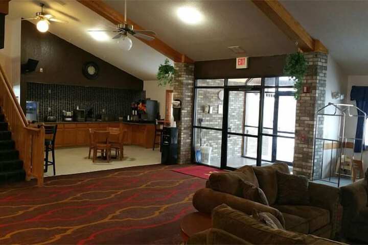 Hotel 8 of 64