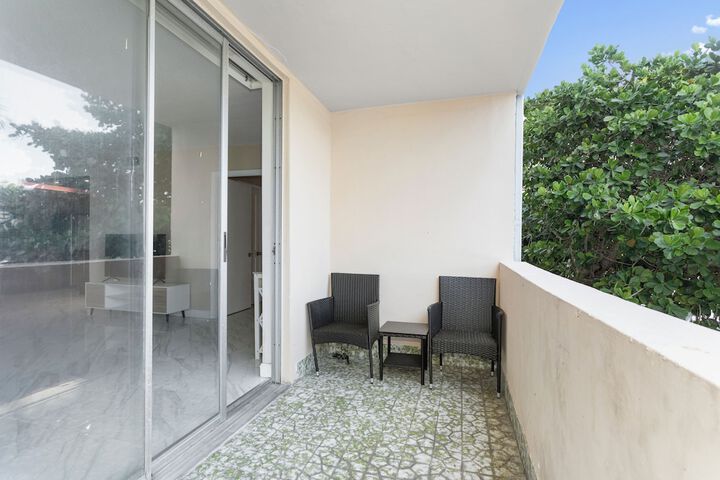 Bay Harbor Sunset Apt 2A