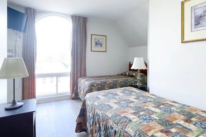 Room 8 of 30