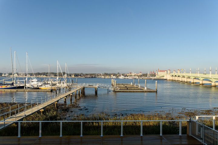 Marker 8 Hotel & Marina