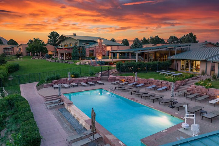 Garden of the Gods Resort and Club