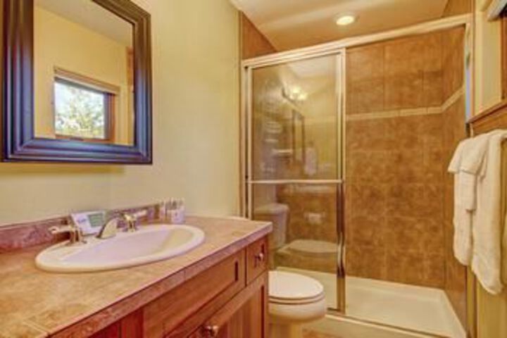 Highland Greens Linden 3 Bedroom Townhouse by RedAwning