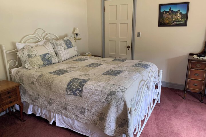 Room 64 of 118