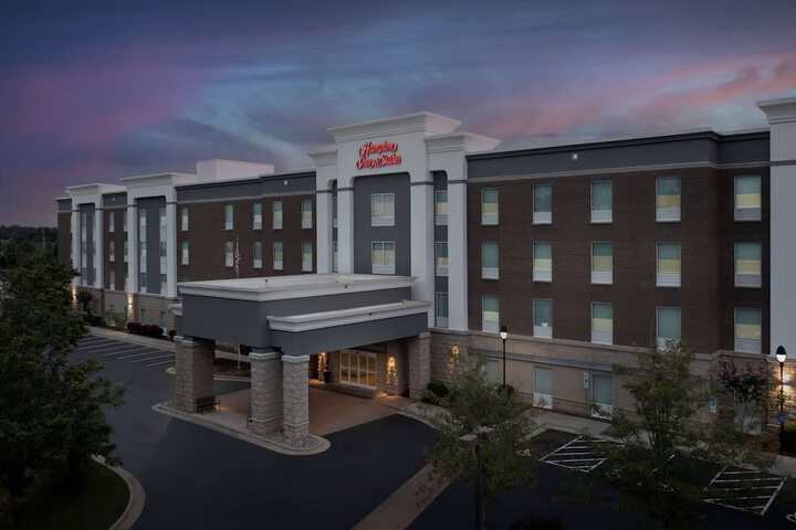 Hampton Inn & Suites Holly Springs