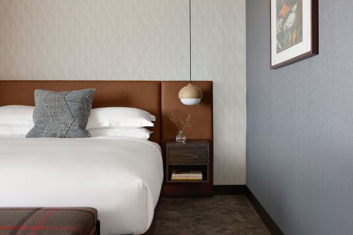 Room 26 of 106