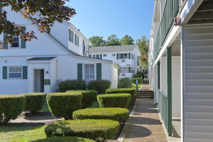 The Colonial Inn
