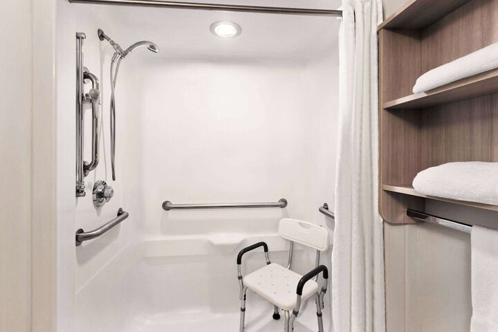 Microtel Inn & Suites by Wyndham Florence / Cincinnati Airport
