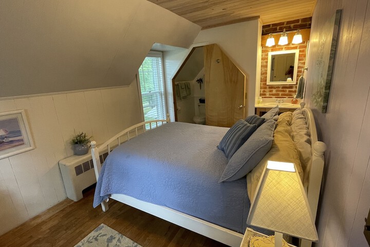 Room 34 of 41