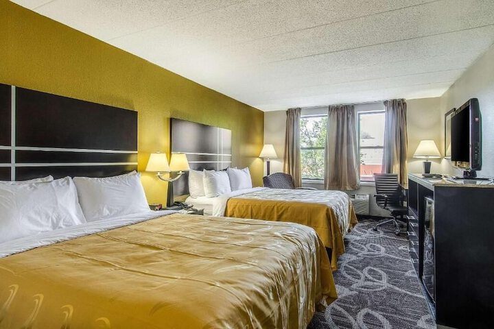 Room 13 of 31