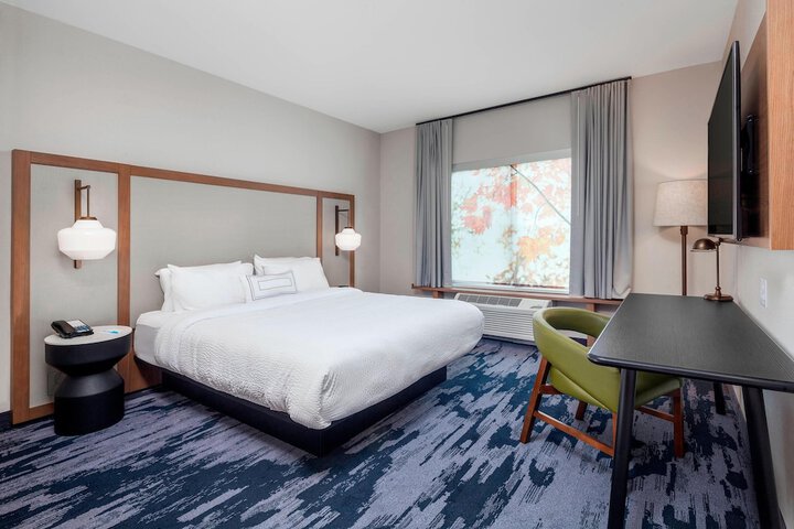 Room 16 of 30