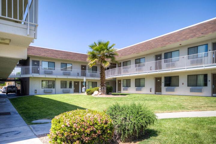 Hotel 4 of 39
