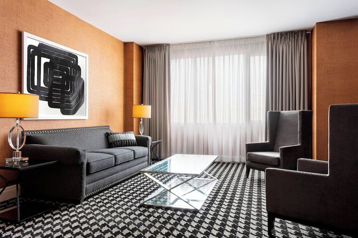 Room 16 of 48