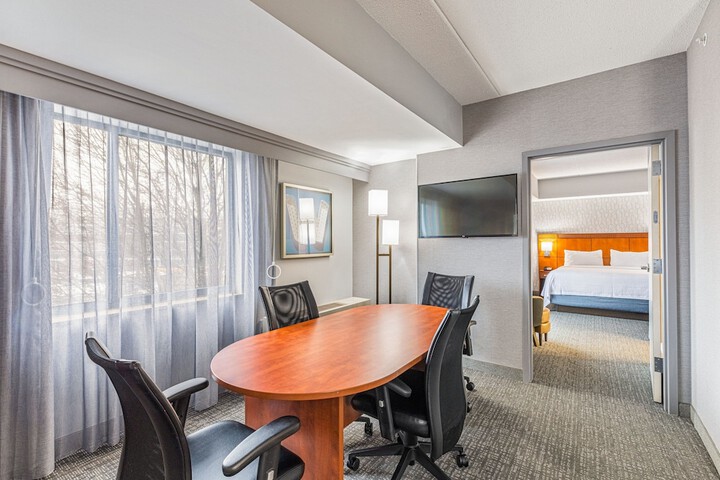 Room 27 of 54