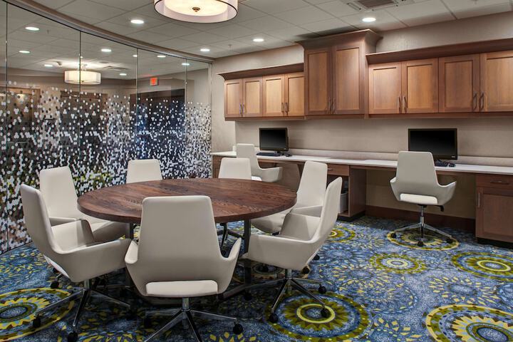 Business Center 66 of 66
