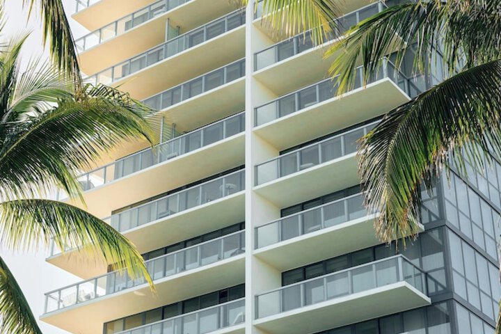 W South Beach