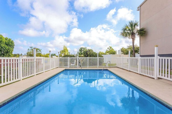 Pool 6 of 46