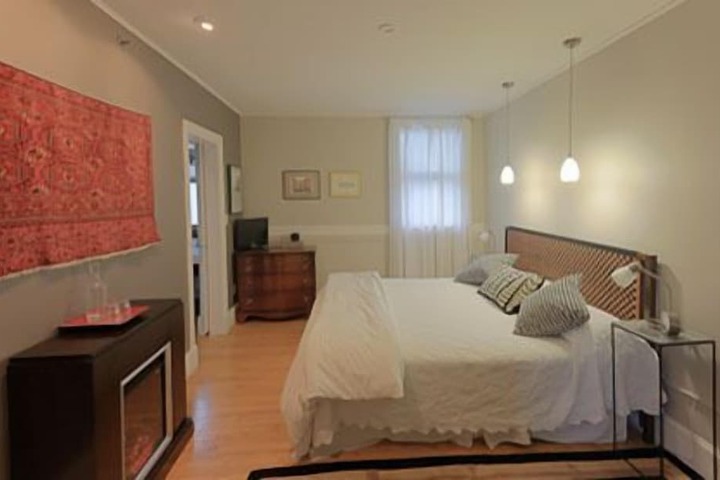 Old Granite Inn Bed & Breakfast