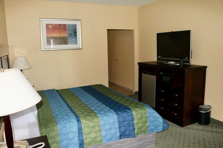 Room 33 of 36